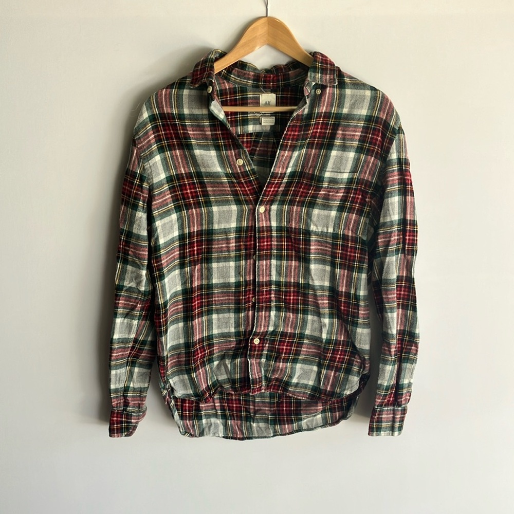 H&M Red Plaid Casual Button Down Shirt